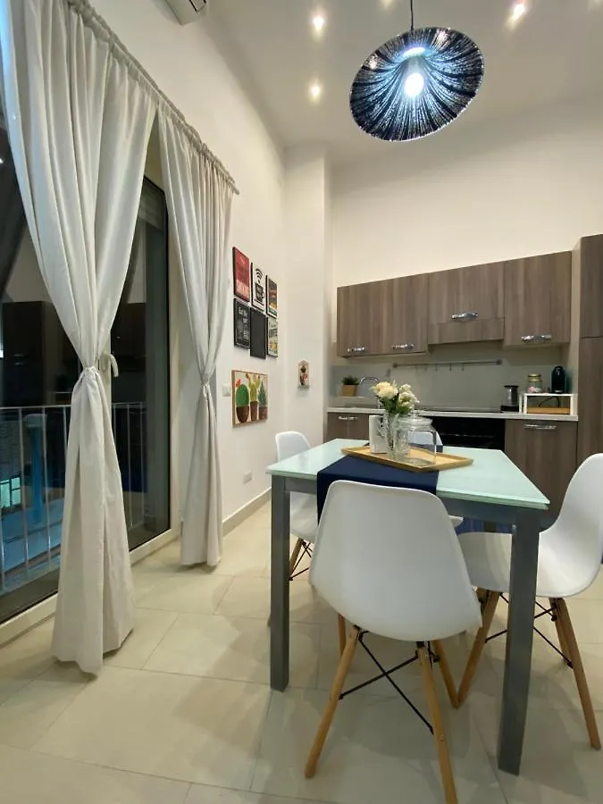 Riman, Apartment Neapol