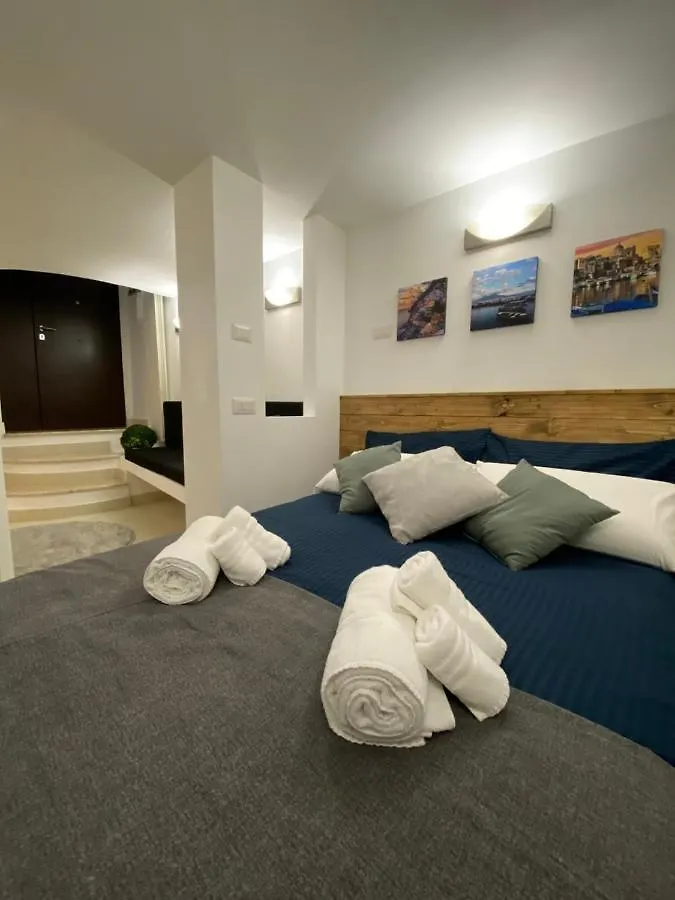 Riman, Apartment Neapol Itálie